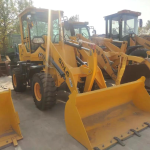 山东淄博求购二手小铲车（能下车库）